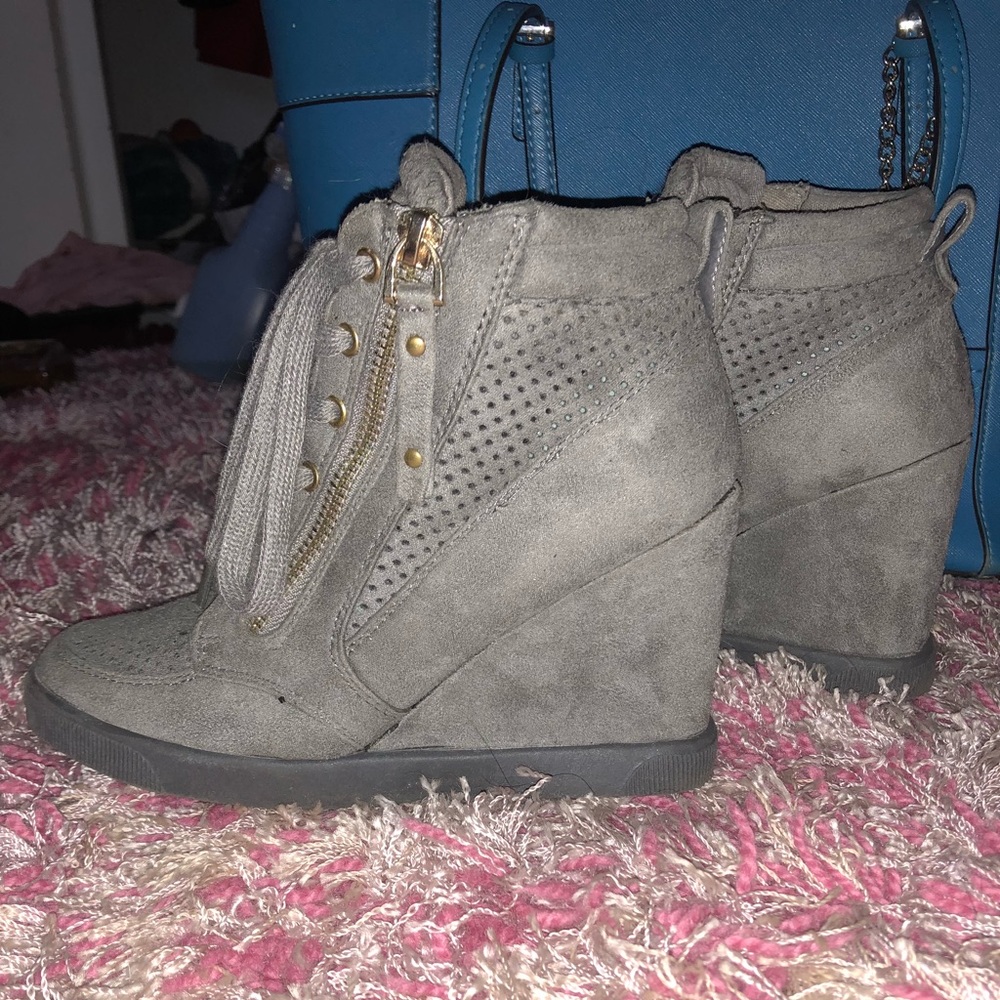 Cute grey wedge heels boots